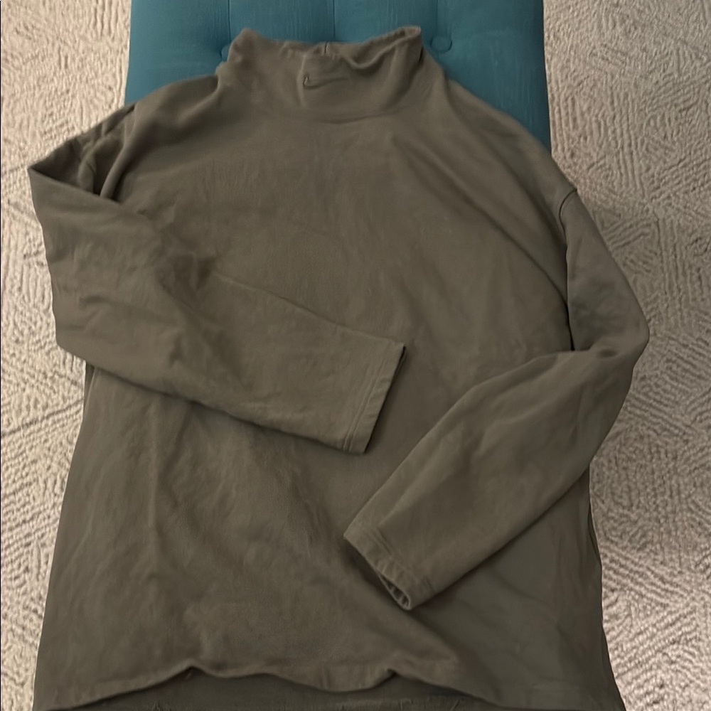Nike Men's Olive Green Sweater size L